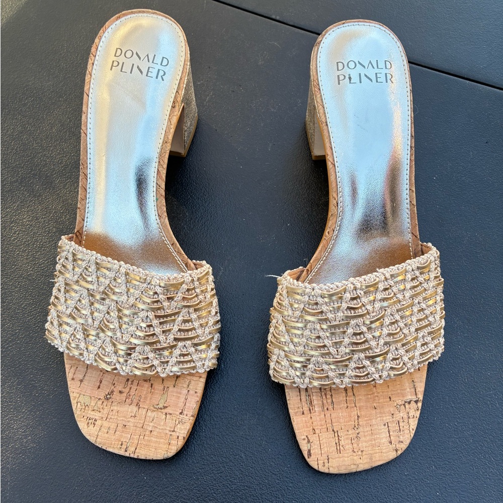 NWT Donald J. Pliner DANILACH SANDALS Size 8.5 - Picture 2 of 7